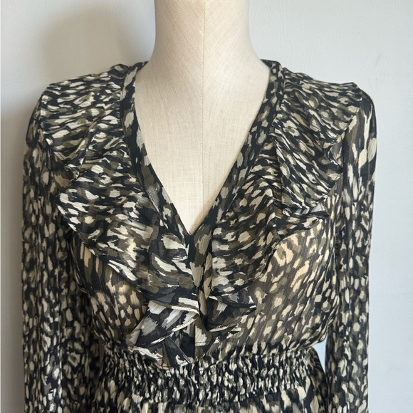 Zara tiger print long sleeve ruffle top Medium NWOT - Picture 3 of 5